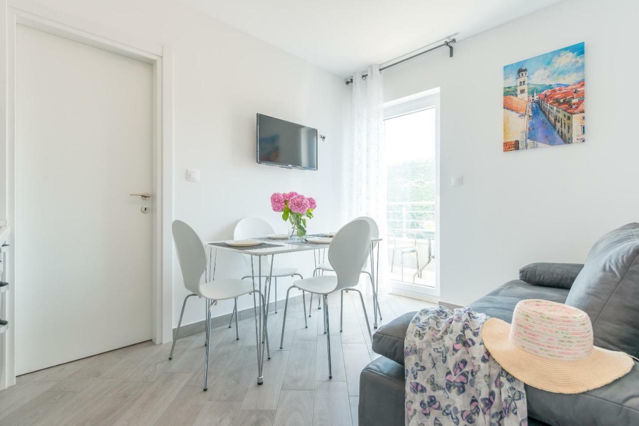 Guesthouse Pezo Мокошиця Екстер'єр фото