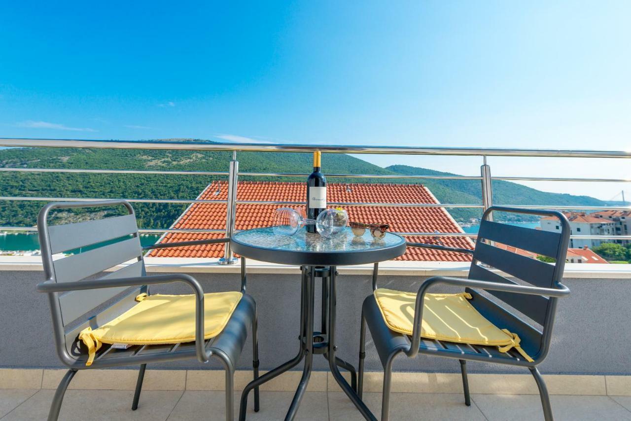 Guesthouse Pezo Мокошиця Екстер'єр фото